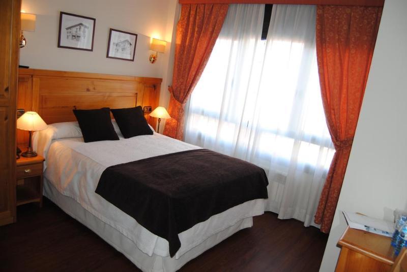 Hotel Meta Pas De La Casa Exteriör bild